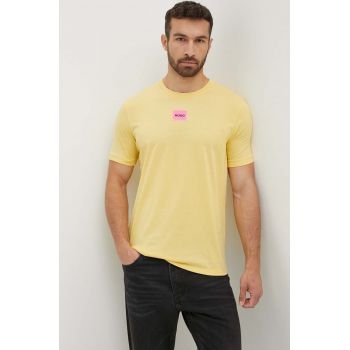 HUGO tricou din bumbac bărbați, culoarea galben, cu imprimeu 50447978 ieftin