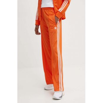 adidas Originals pantaloni de trening culoarea portocaliu, cu imprimeu, IP0640