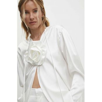 Answear Lab camasa femei, culoarea alb, relaxed ieftina