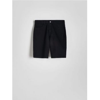 Reserved - Pantaloni scurți slim fit din denim - negru ieftini