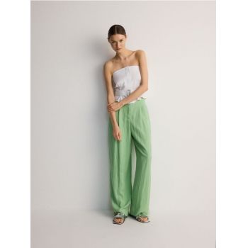 Reserved - Pantaloni cu fibre Lyocell - verde-deschis ieftini