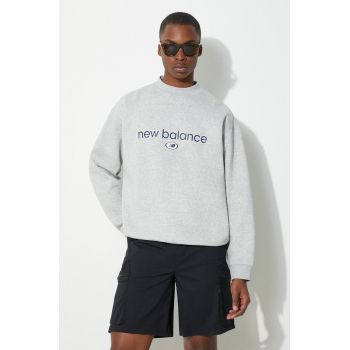 New Balance bluza Hoops barbati, culoarea gri, cu imprimeu, MT41597AGT de firma original