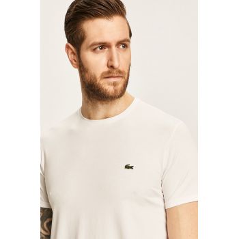 Lacoste tricou din bumbac barbati, culoarea alb, neted, TH2038