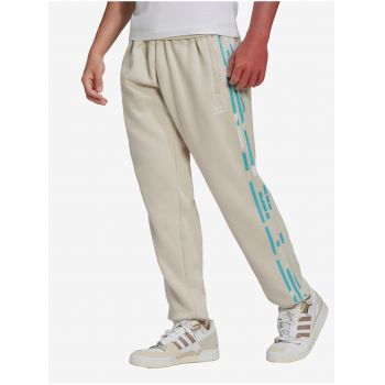 Pantaloni sport cu buzunare si imprimeu, logo, crem, barbati, Adidas