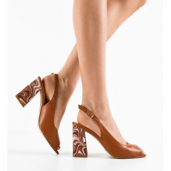 Sandale cu toc Flogre Camel ieftine