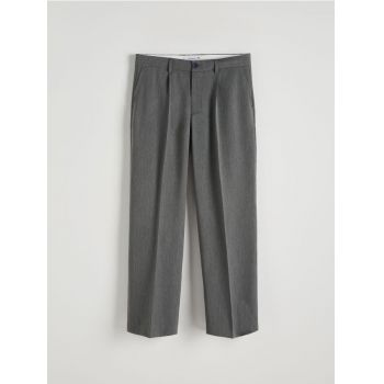 Reserved - Pantaloni wide leg cu pliuri presate - gri-neutru