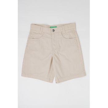 Pantaloni scurti cu model cu 5 buzunare la reducere