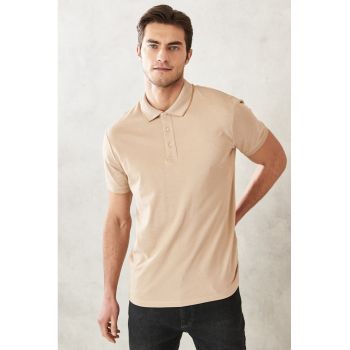 Tricou polo slim fit cu fenta cu nasturi