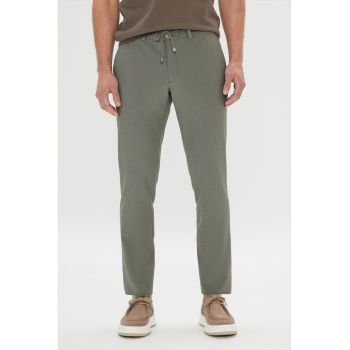 Pantaloni chino slim fit