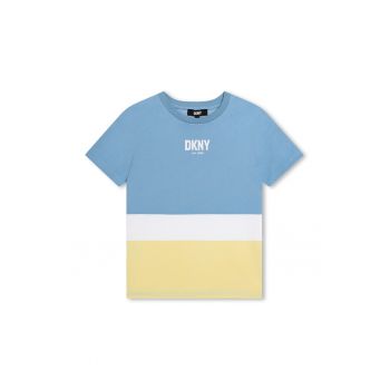 Tricou cu model colorblock si detaliu logo la reducere