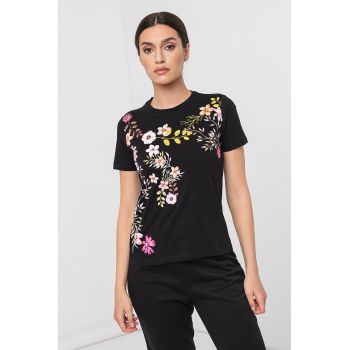 Tricou cu decolteu la baza gatului si imprimeu floral