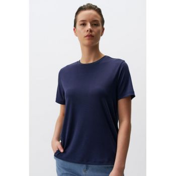Tricou din amestec de modal cu decolteu la baza gatului