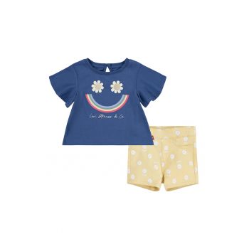 Set de pantaloni scurti si tricou cu imprimeu floral la reducere