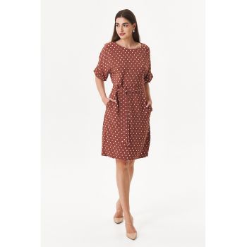 Rochie cu buline si cordon in talie ieftina