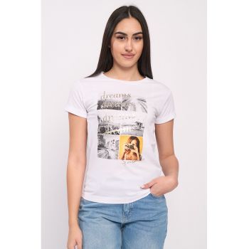 Tricou cu imprimeu si decolteu la baza gatului