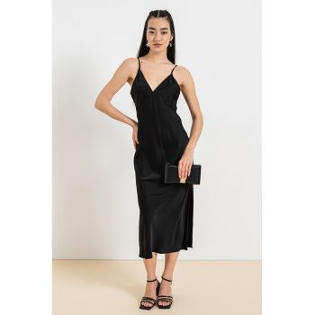 Rochie cu decolteu in V si slit lateral