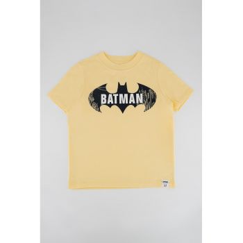 Tricou cu decolteu la baza gatului si imprimeu cu Batman