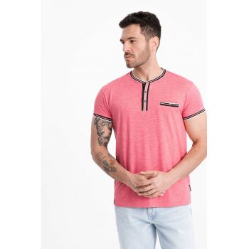 Tricou Henley cu accente in dungi