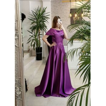 Rochie de ocazie lunga din tafta fucsia accesorizata cu flori 3D ieftina