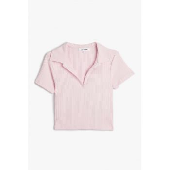 Tricou striat cu decolteu in V si revere