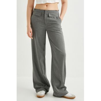 Pantaloni cu model in dungi si buzunare cu clapa