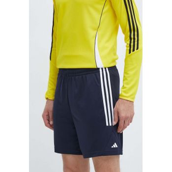 adidas Performance pantaloni scurți de antrenament Legends culoarea albastru marin, IC2455