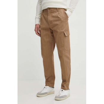 BOSS pantaloni barbati, culoarea bej, cu fason cargo, 50519126