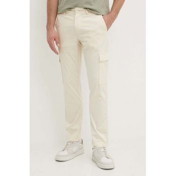 Pepe Jeans pantaloni SLIM CARGO POPLIN barbati, culoarea bej, cu fason cargo, PM211770