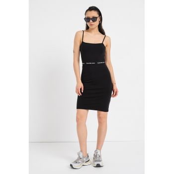 Rochie slim fit cu croiala bodycon