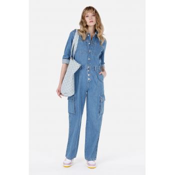 Salopeta din denim cu croiala ampla si buzunare cu clapa