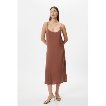 Rochie midi cu slituri laterale