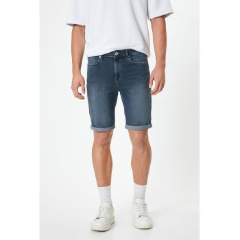 Blugi scurti slim fit