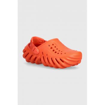 Crocs slapi copii Echo Clog culoarea portocaliu