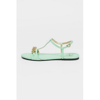Sandale de piele cu lant decorativ