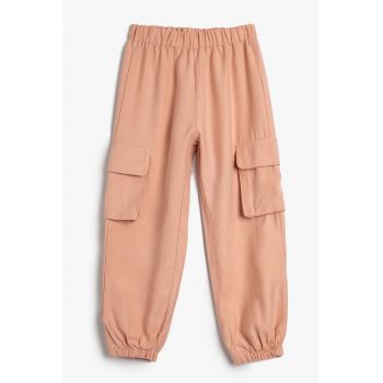 Pantaloni cargo cu terminatii elastice