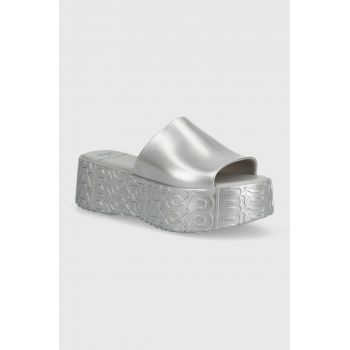 Melissa papuci BECKY + MARC JACOBS AD femei, culoarea argintiu, cu platforma, M.33968.AQ980
