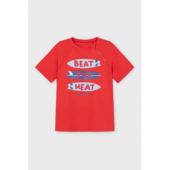 Tricou cu decolteu la baza gatului si imprimeu grafic