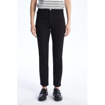 Pantaloni slim fit cu talie inalta