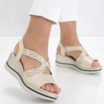 Sandale dama cu platforma Bej din Piele Ecologica Yura