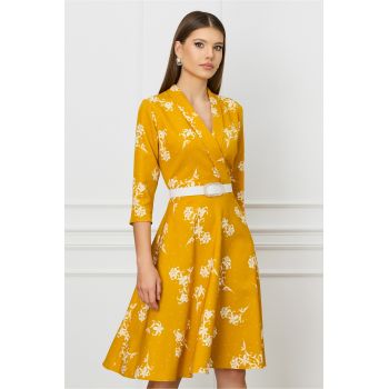 Rochie Sabrina galben mustar cu imprimeuri florale albe si curea in talie