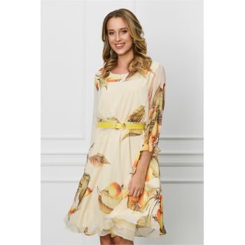 Rochie Alina bej cu imprimeuri orange si curea in talie Rochie Alina bej cu imprimeuri orange si curea in talie