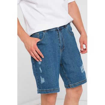 Bermude de denim cu rupturi decorative
