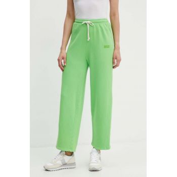 American Vintage pantaloni de trening culoarea verde, neted, IZU05AH24