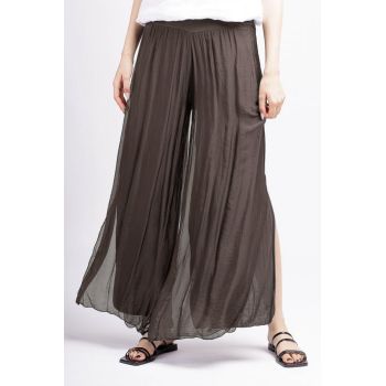 Pantaloni maro din matase naturala cu crapaturi laterale