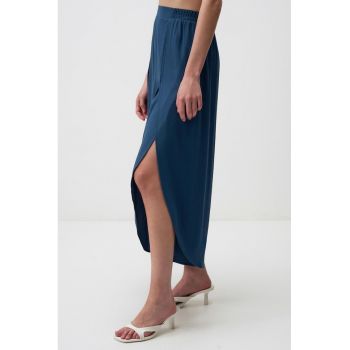 Pantaloni vaporosi cu slituri laterale