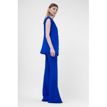 Costum albastru electric cu vesta oversized si pantaloni evazati