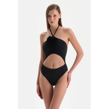 Costum de baie intreg cu slit frontal
