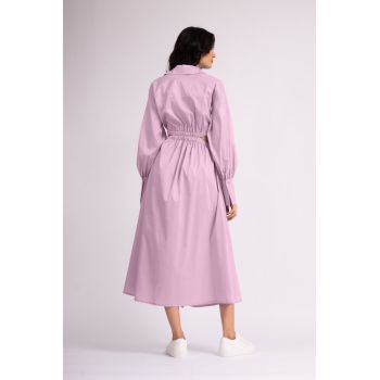 Rochie cămașă midi roz pastel cu decupaj în talie