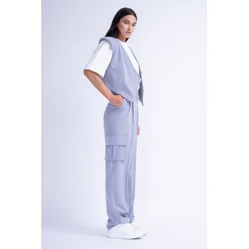 Costum Gri cu Vesta Asimetrica si Pantaloni Cargo