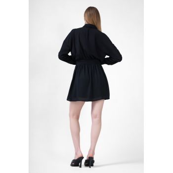 Rochie mini neagra cu nasturi si corset